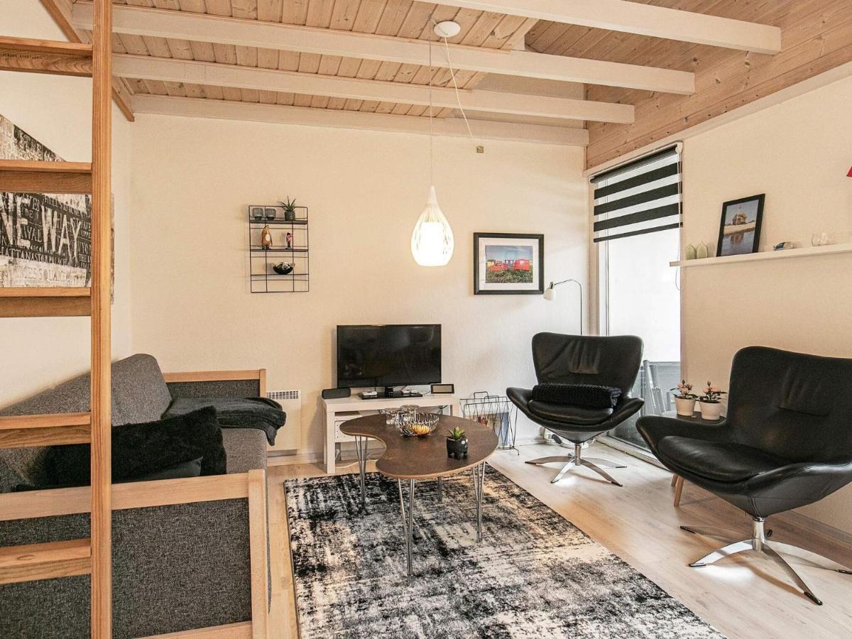 4 Person Holiday Home In R Sk Bing Ærøskøbing Extérieur photo